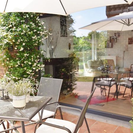 Bed and Breakfast Les Chambourlettes Mons Esterno foto