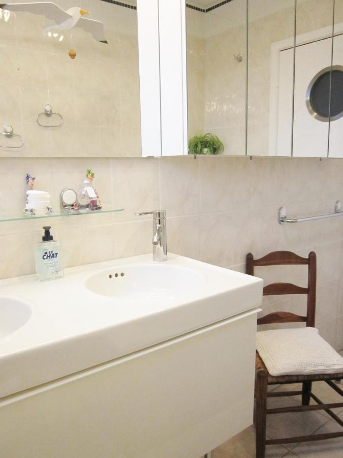 Bed and Breakfast Les Chambourlettes Mons Esterno foto